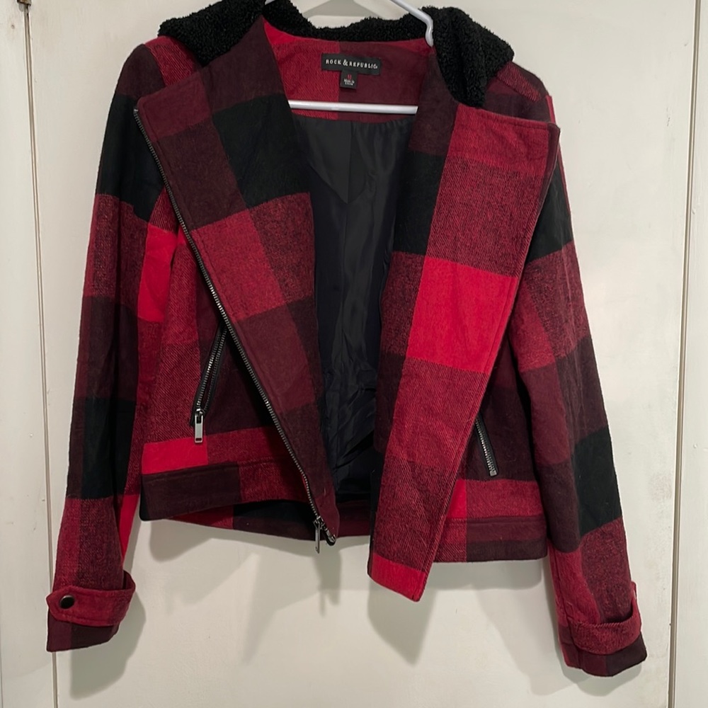 Cute Plaid Jacket!